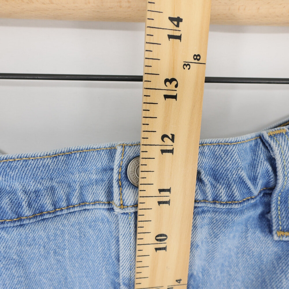 Levis 501 Original Jeans Womens 33x30 Light Blue Straight Button Fly High Rise - Picture 6 of 11